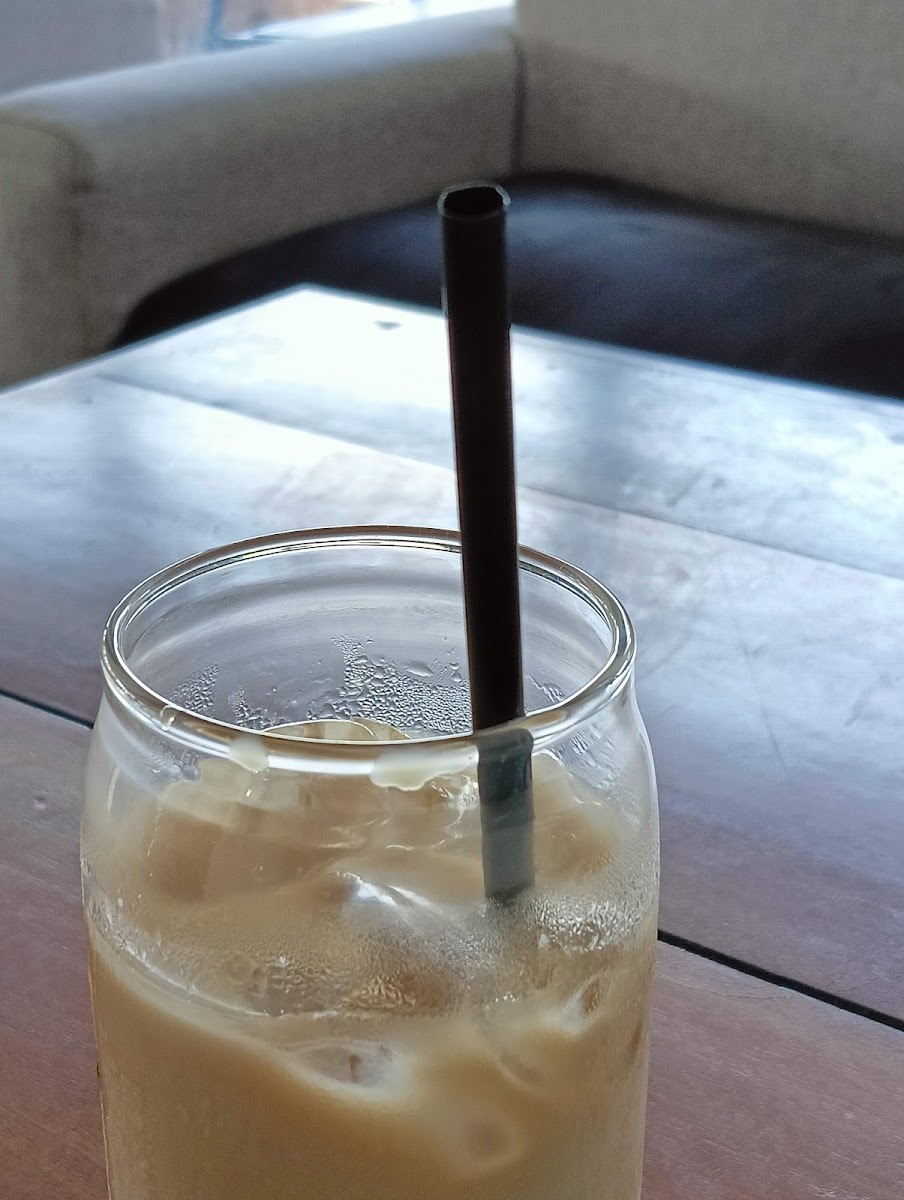 Luk Coffee & Book - Maguwoharjo-5