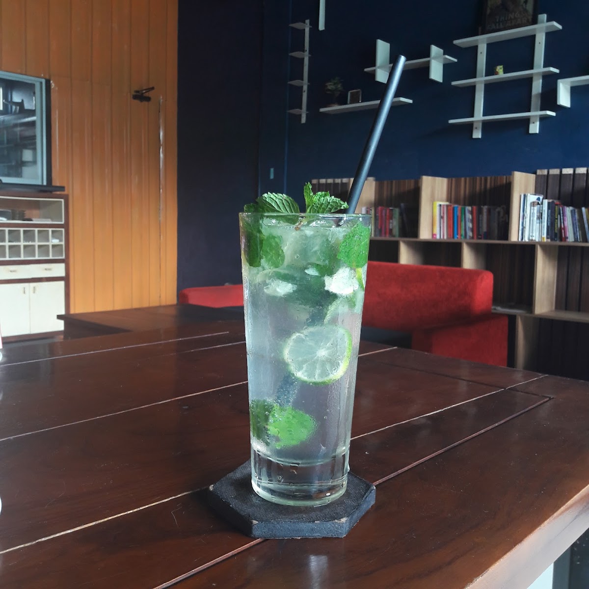 Luk Coffee & Book - Maguwoharjo-8